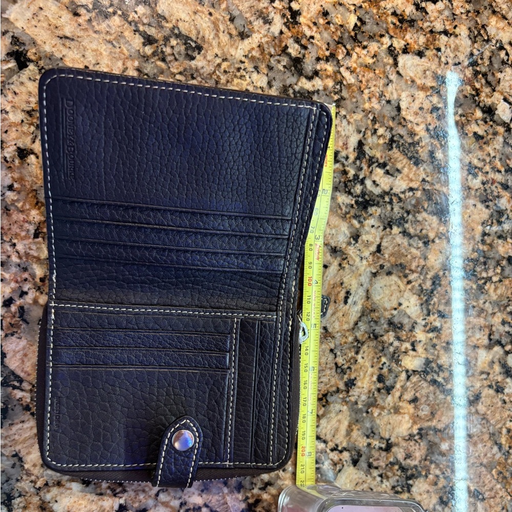 Dooney & Bourke Ladies black designer wallet - Picture 5 of 6